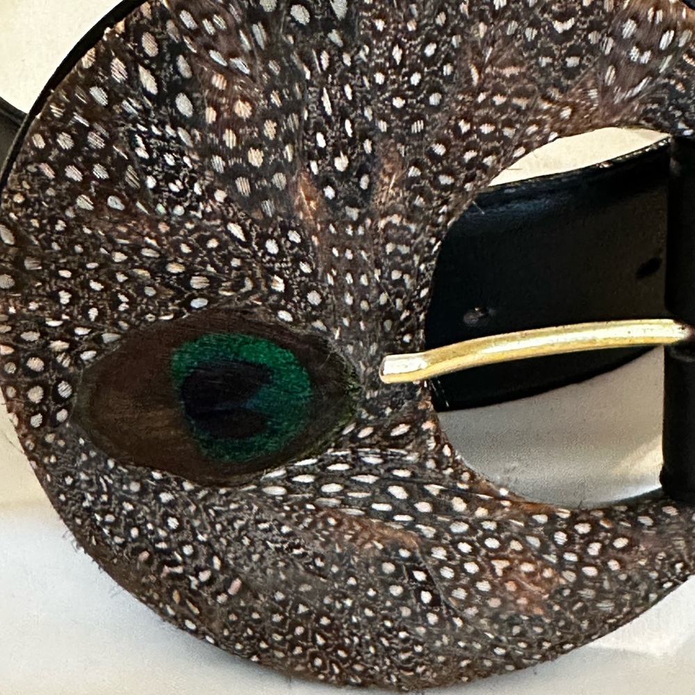 COMECO Beautiful Peacock Feather Buckle Belt
